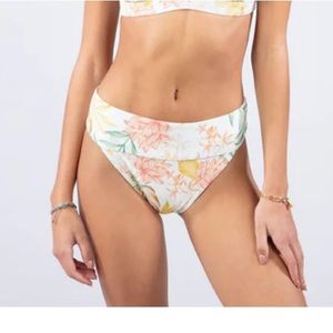 New Rip curl bikini bottoms high waisted white small